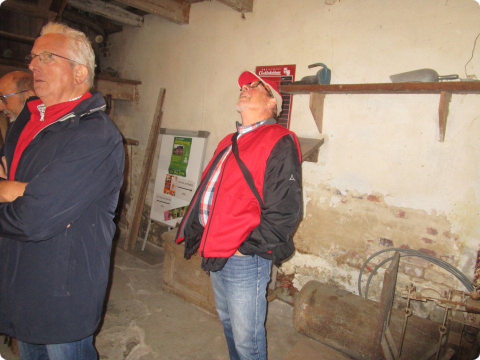 2018_08_25_04_zehn_jahre_buergerbusverein_baumberge_besichtigung_alte_muehle_in_nottuln_009.jpg